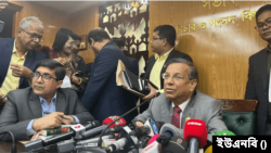  সচিবালয়ে সমসাময়িক বিষয় নিয়ে সংবাদ সম্মেলনে আইনমন্ত্রী আনিসুল হক। ১ ফেব্রুয়ারি, ২০২৪।