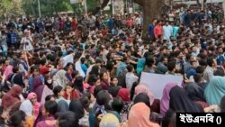 বুয়েট ক্যাম্পাসে ছাত্রলীগ সভাপতি, প্রতিবাদে ক্লাস-পরীক্ষা বর্জনের ডাক শিক্ষার্থীদের