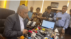 সচিবালয়ে সাংবাদিকদের সঙ্গে স্বরাষ্ট্রমন্ত্রী আসাদুজ্জামান খান কামাল। ৩১ ডিসেম্বর, ২০২৩।