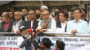 জাতীয় প্রেস ক্লাবের সামনে অনুষ্ঠিত মানববন্ধনে বিএনপি স্থায়ী কমিটির সদস্য নজরুল ইসলাম খান। ২৭ ডিসেম্বর, ২০২৩।