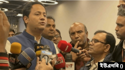 ঢাকায় নিজ দপ্তরে সাংবাদিকদের সঙ্গে শিক্ষামন্ত্রী মহিবুল হাসান চৌধুরী নওফেল। ২৩ জানুয়ারি, ২০২৪।