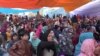 ဆန္ဒပြပွဲတွေက မွေးထုတ်ပေးလိုက်တဲ့ နယူးဒေလီစားသောက်ဆိုင်တန်း
