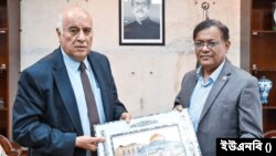 ফাত্তাহ মুভমেন্টের সেক্রেটারি জেনারেল জেব্রিল আল রজব এবং পররাষ্ট্রমন্ত্রী হাছান মাহমুদ। ২৪ মার্চ, ২০২৪।