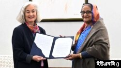  প্রধানমন্ত্রী শেখ হাসিনার সঙ্গে সাক্ষাৎ করেন বাংলাদেশে নিযুক্ত ফ্রান্সের রাষ্ট্রদূত ম্যারি মাসদুপুই। মঙ্গলবার, ২৩ জানুয়ারি, ২০২৩।