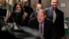 A Weinstein, de 67 años, (en la foto, conducido a la Corte en Nueva York) más de 80 mujeres lo han acusado de comportamiento sexual inapropiado.