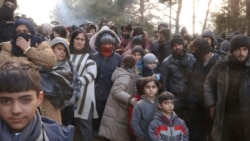 پەنابەران لە سنووری نێوان بێلاروس و پۆڵەندا