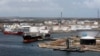 Barcos petroleros en una terminal de PDVSA en Curazao. PDVSA cambió de compañía de transporte debido a las sanciones de Estados Unidos a la empresa rusa Rosneft. Foto Reuters
