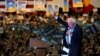 Los candidatos demócratas Bernie Sanders (en la imagen) y Mike Blomberg, se dirigieron insultos en apariciones públicas y redes sociales, respectivamente, el lunes.