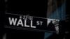 La agencia calificadora S&P 500 hizo un cierre ligeramente al alza en la bolsa de Nueva York el lunes, tras consideraciones de los accionistas de una nueva e inminente reapertura económica en Estados Unidos.