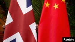 资料照：英国和中国国旗